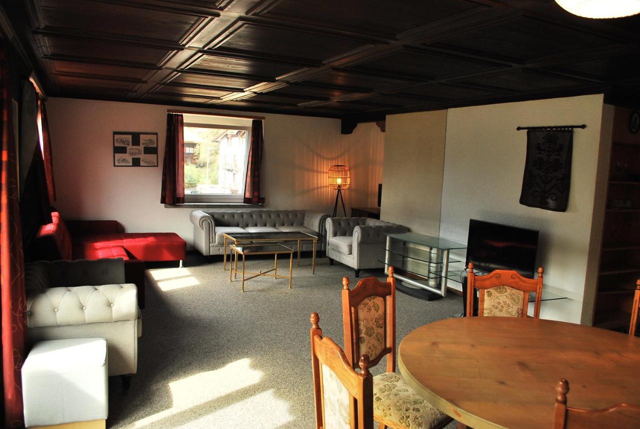 Rooms With Private Bathrooms Saas im Prattigau 外观 照片